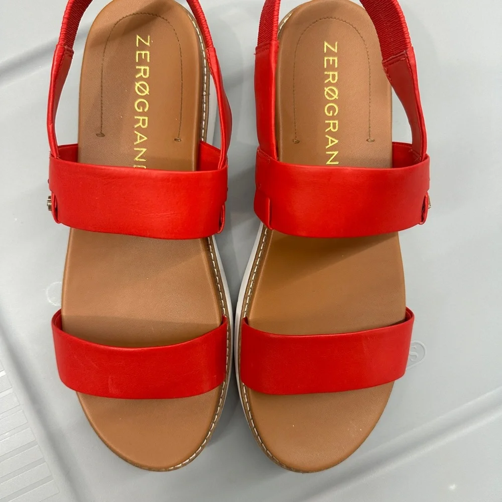 COLE HAAN- WOMENS
ZEROGRAND DOUBLE BAND SANDAL size 10 - Picture 2 of 6